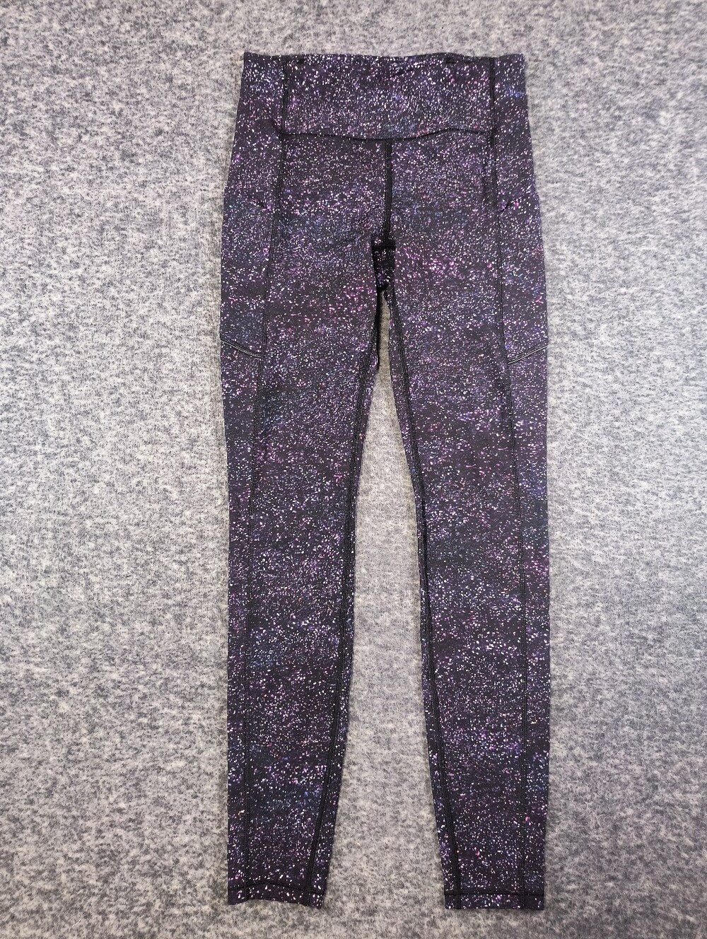 Lululemon cosmic pattern leggings with pockets, no size tag probably women's 2-4